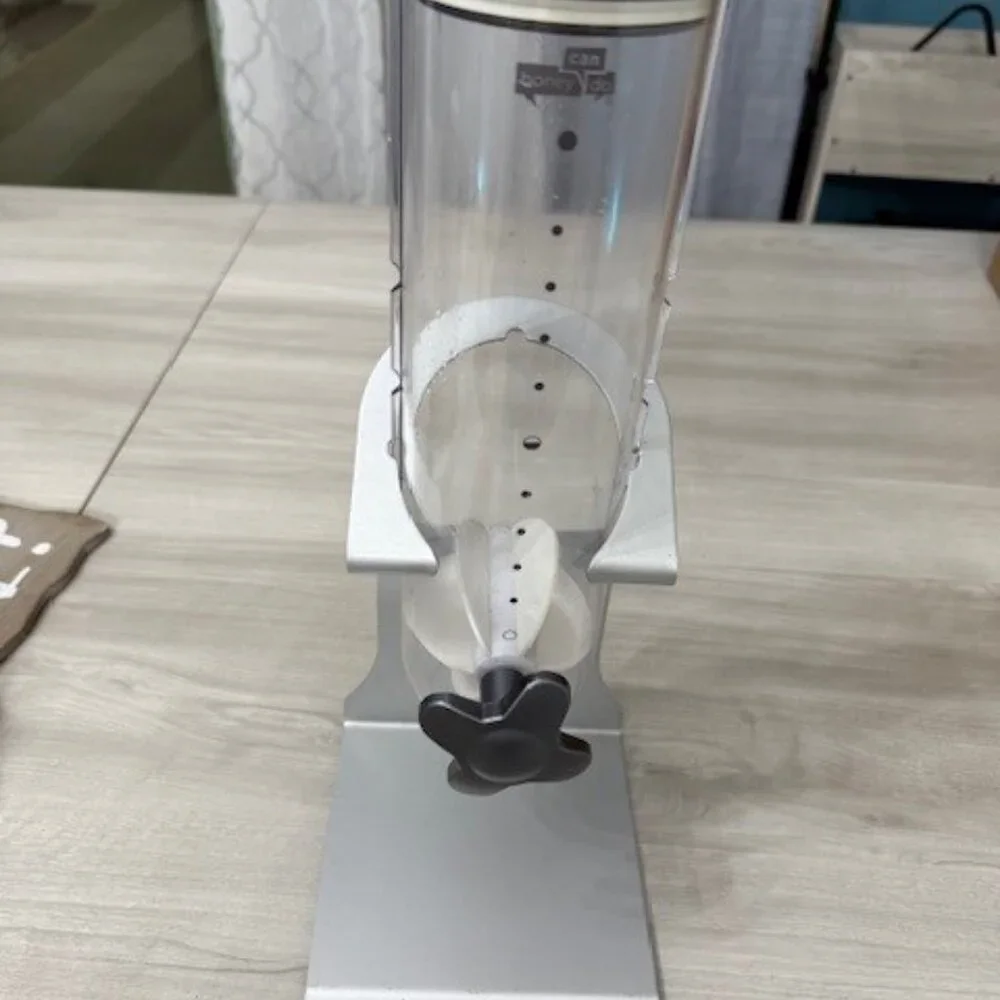 Dog/Cat/Bird Food dispenser in Used condition